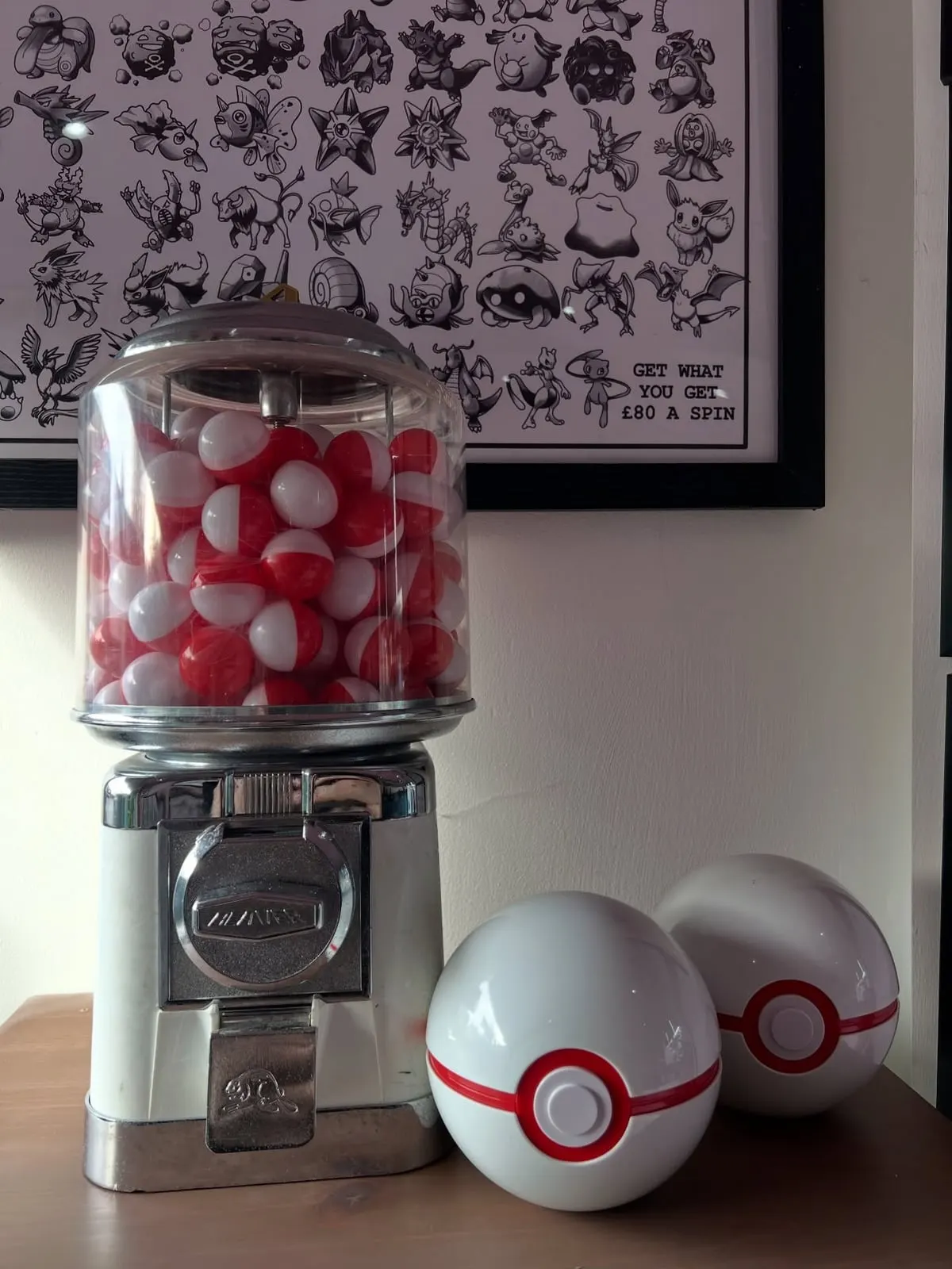 Tattoo gumball machine at Wolf & Dagger Tattoo Hove